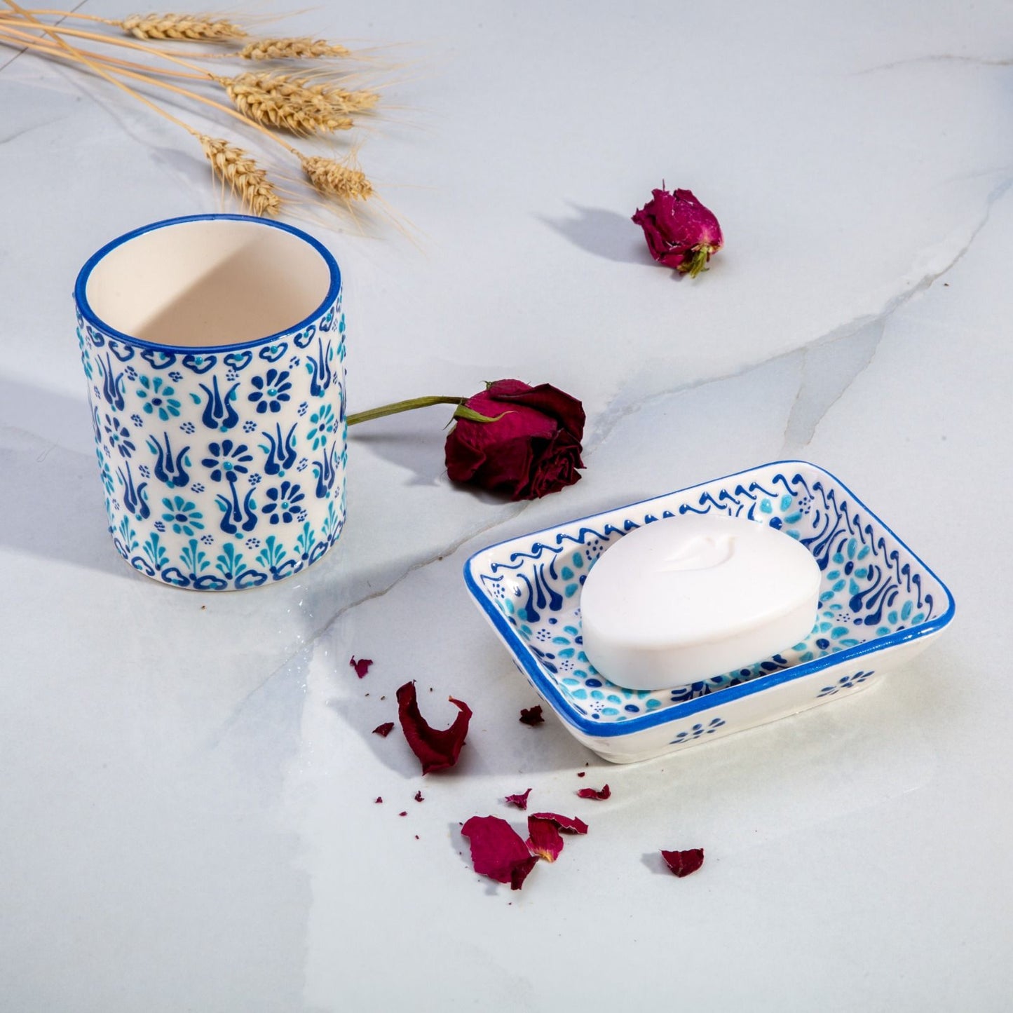 Handbemalte Keramikbecher in Oriental-Night Blau
